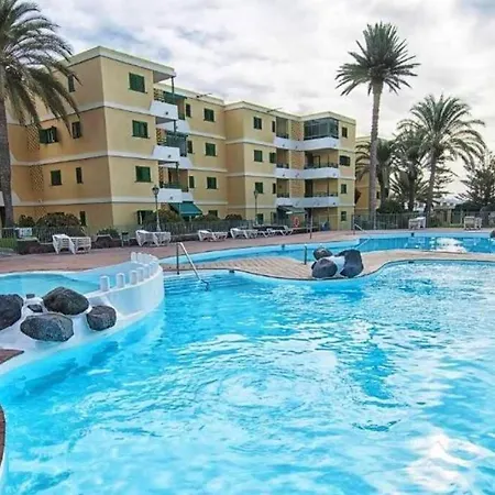 Apartment Beach Lovers From With Heated Pool *